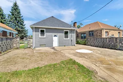 2107 W 8th Avenue, Gary, IN 46404 - Photo 4