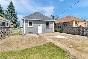 2107 W 8th Ave, Gary, IN 46404 - Photo 4