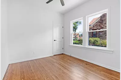 2107 W 8th Avenue, Gary, IN 46404 - Photo 8