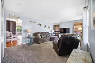 2342 Westwood Ln, Chesterton, IN 46304 - Photo 2