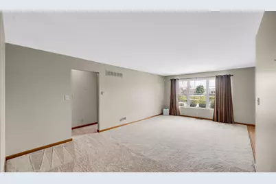 101 Whispering Boulevard, La Porte, IN 46350 - Photo 10