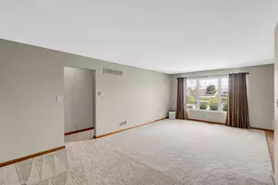 101 Whispering Blvd, La Porte, IN 46350 - Photo 10