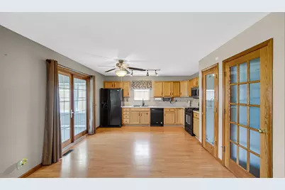 101 Whispering Boulevard, La Porte, IN 46350 - Photo 8