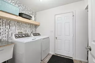 2246 Sandcastle Dr, Dyer, IN 46311 - Photo 14