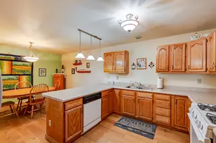 206 Fieldstone Dr, Westchester Township, IN 46304 - Photo 6
