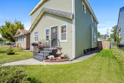 2707 163rd Place, Hammond, IN 46323 - Photo 2