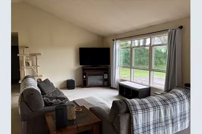 943 N Fail Road, La Porte, IN 46350 - Photo 6