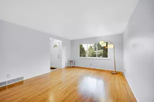 6831 New Jersey Ave, Hammond, IN 46323 - Photo 4