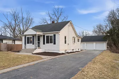 2407 W 78th Avenue, Merrillville, IN 46410 - Photo 2