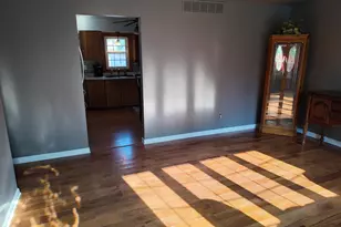 1115 S Colorado St, Hobart, IN 46342 - Photo 4