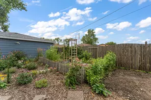 8711 Manor Ave, Munster, IN 46321 - Photo 22