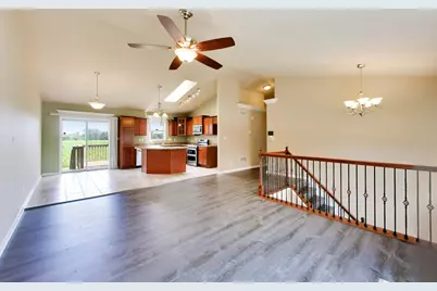 3738 W 68th Avenue, Merrillville, IN 46410 - Photo 6