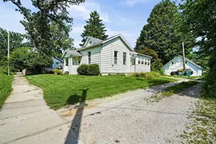 156 Erie St, Valparaiso, IN 46383 - Photo 22