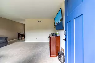 2934 Wells St, Lake Station, IN 46405 - Photo 6