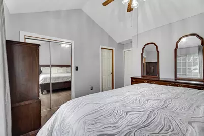 2902 Lake Pointe Drive, Valparaiso, IN 46383 - Photo 16