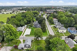 256 Garfield Ave, Valparaiso, IN 46383 - Photo 8