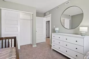 548 E 120th Pl, Crown Point, IN 46307 - Photo 16