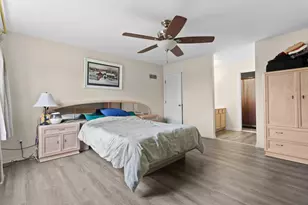 8661 Van Buren St, Merrillville, IN 46410 - Photo 12