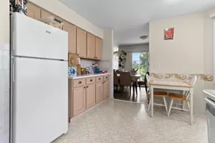 8661 Van Buren St, Merrillville, IN 46410 - Photo 20