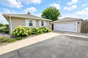 1424 N Broad St, Griffith, IN 46319 - Photo 16