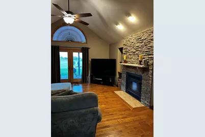 9371 W 159th Avenue, Lowell, IN 46356 - Photo 8