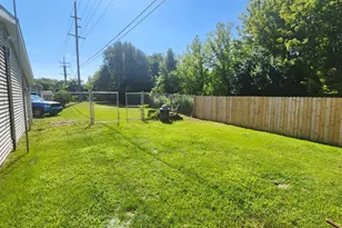 10 1/2 E 36th Pl, Hobart, IN 46342 - Photo 40