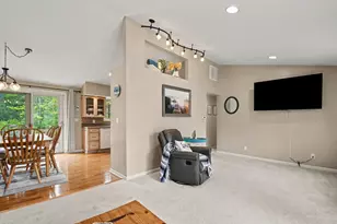 11397 N E Wawasee Dr, Syracuse, IN 46567 - Photo 16