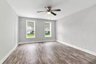 133 N Jackson St, Crown Point, IN 46307 - Photo 10