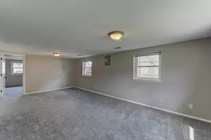 3010 100th Pl, Highland, IN 46322 - Photo 16