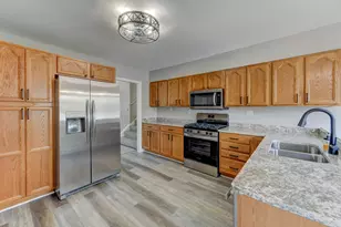 3010 100th Pl, Highland, IN 46322 - Photo 10