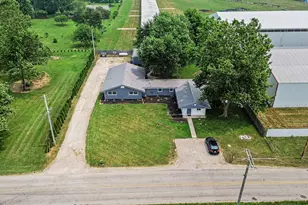 12788 N Bishop Rd, Syracuse, IN 46567 - Photo 6