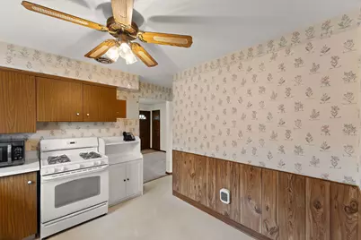 7525 Maryland Avenue, Hammond, IN 46323 - Photo 8