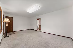 7525 Maryland Ave, Hammond, IN 46323 - Photo 4