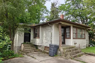 5925 Forest Ave, Gary, IN 46403 - Photo 2