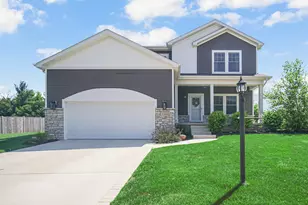 3304 Blue Grouse St, Valparaiso, IN 46383 - Photo 2