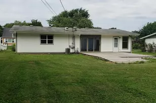 767 Heritage Rd, Valparaiso, IN 46385 - Photo 16