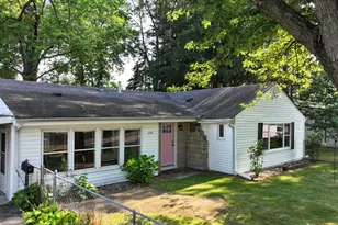 438 W Jefferson St, Winamac, IN 46996 - Photo 2