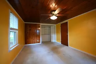 438 W Jefferson St, Winamac, IN 46996 - Photo 18