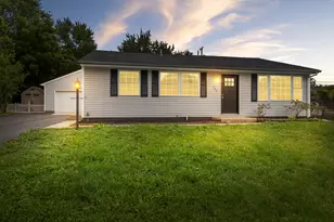 380 Brook Dr, Valparaiso, IN 46385 - Photo 22