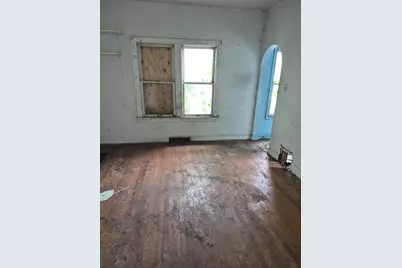 819 Mulberry Street, Hammond, IN 46324 - Photo 2