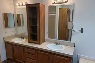 513 Center St, Valparaiso, IN 46385 - Photo 8