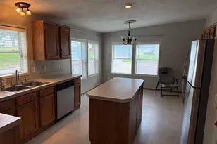 513 Center St, Valparaiso, IN 46385 - Photo 2