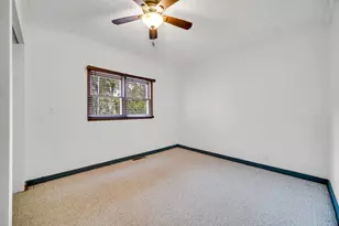 2696 Edgewood St, Portage, IN 46368 - Photo 6