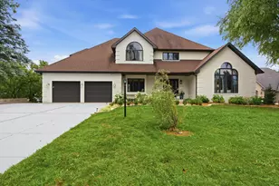 452 Scarborough Rd, Valparaiso, IN 46385 - Photo 2