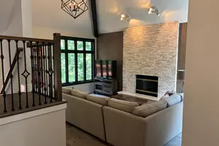 239 Crabapple Ln, Valparaiso, IN 46383 - Photo 8