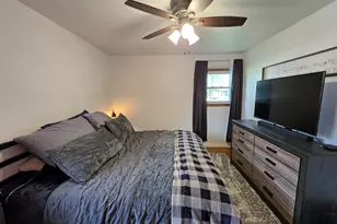 1606 Brookview Ct, Hobart, IN 46342 - Photo 16