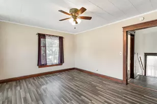 201 Maple Ave, La Porte, IN 46350 - Photo 10