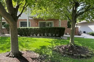2112 Terrace Dr, Highland, IN 46322 - Photo 2