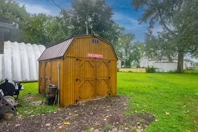 24215 Euclid Avenue, Schneider, IN 46376 - Photo 6