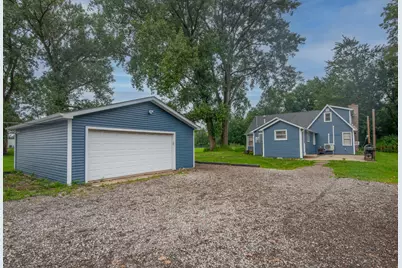 24215 Euclid Avenue, Schneider, IN 46376 - Photo 4